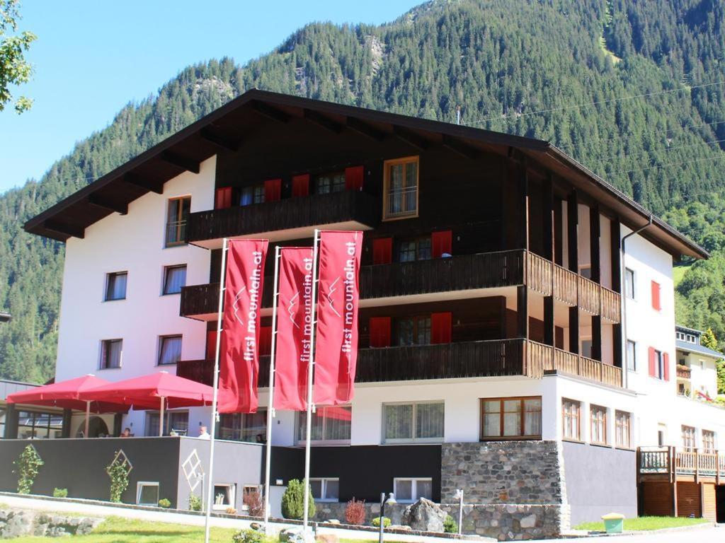 First Mountain Hotel Montafon Gaschurn Εξωτερικό φωτογραφία