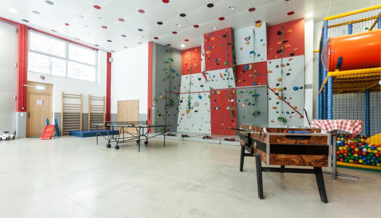 First Mountain Hotel Montafon Gaschurn Εξωτερικό φωτογραφία